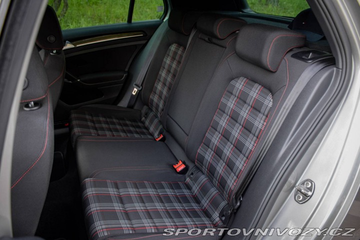 Volkswagen Golf 2.0 TSI BMT GTI Performa 2016