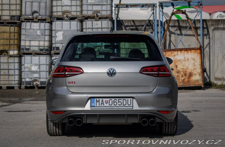 Volkswagen Golf 2.0 TSI BMT GTI Performa 2016