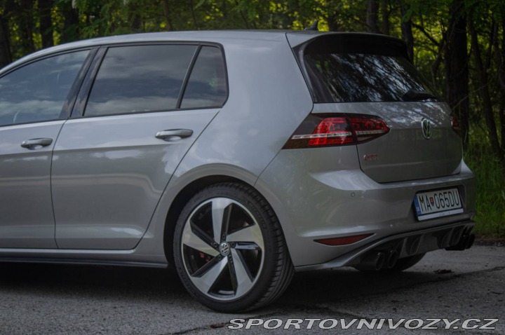 Volkswagen Golf 2.0 TSI BMT GTI Performa 2016