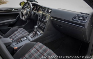 Volkswagen Golf 2.0 TSI BMT GTI Performa 2016