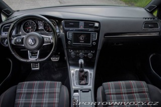 Volkswagen Golf 2.0 TSI BMT GTI Performa 2016