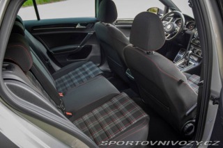 Volkswagen Golf 2.0 TSI BMT GTI Performa 2016