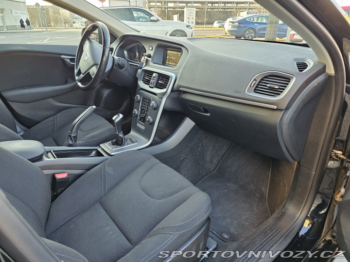 Volvo V40 T4 2015