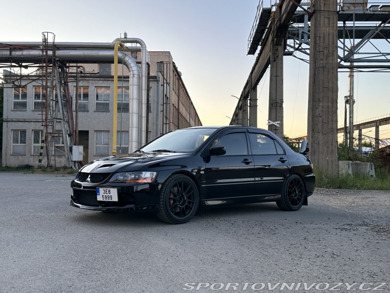 Mitsubishi Lancer EVO 