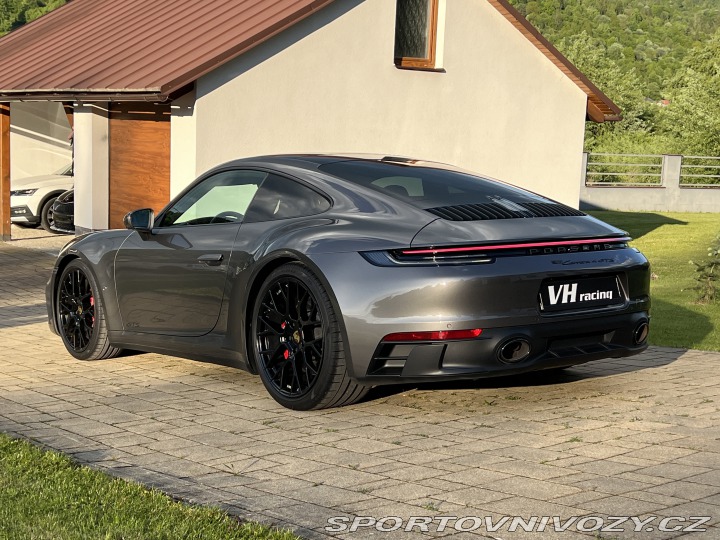 Porsche 911 Carrera 4 GTS/LIFT/CHRONO 2022