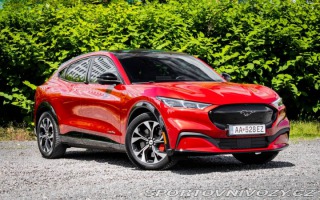 Ford Mustang Mach-E  273kw 2021