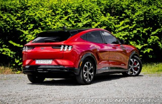 Ford Mustang Mach-E  273kw 2021
