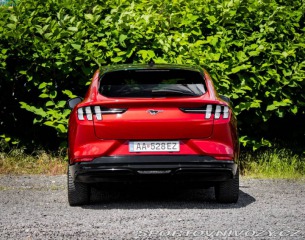 Ford Mustang Mach-E  273kw 2021