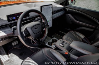 Ford Mustang Mach-E  273kw 2021