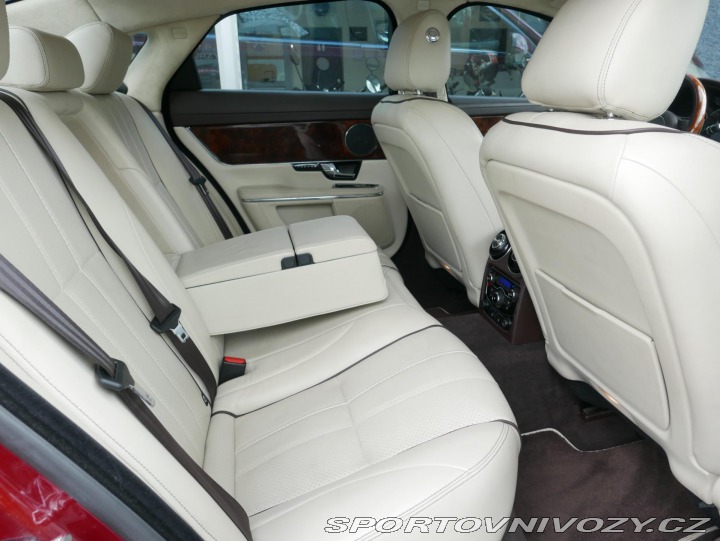 Jaguar XJ 3,0 V6 Diesel Panorama Au 2010