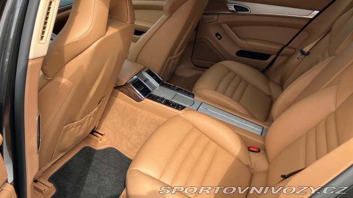 Porsche Panamera Turbo Turbo 2012