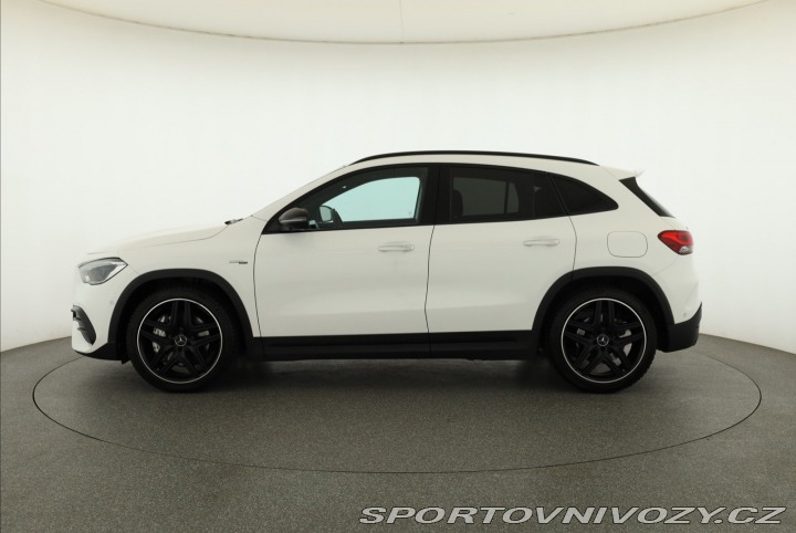 Mercedes-Benz Ostatní modely GLA AMG Line GLA 35 AMG 4MATI 2021