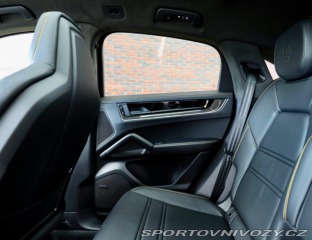 Porsche Cayenne Coupe E-Hybrid *Panoráma 2025