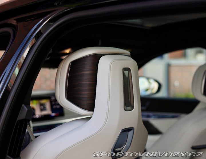 BMW 7 M760e xDrive *SkyLounge* 2023