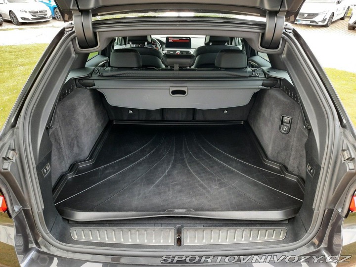 BMW 5 530d xDrive M Sport Touri 2021