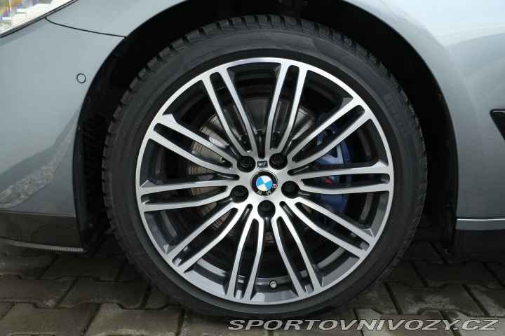 BMW 5 530XD nejvybavenější v ČR 2017