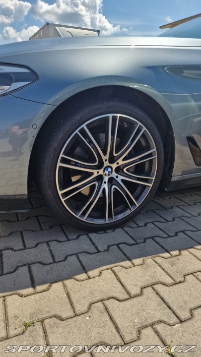 BMW 5 530XD nejvybavenější v ČR 2017