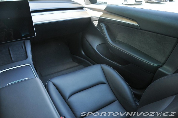 Tesla Model 3 LONG RANGE DUAL MOTOR TAŽ 2021