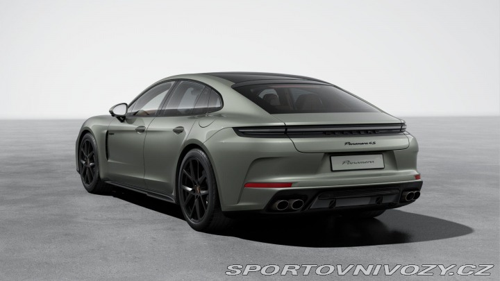 Porsche Panamera 4S E-Hybrid 2024