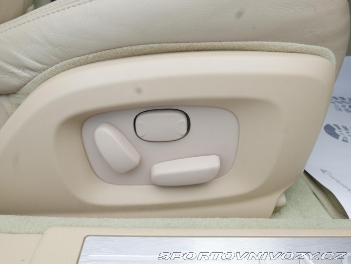 Jaguar XF 3,0D Premium Luxury REZER 2010