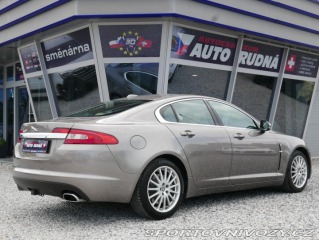 Jaguar XF 3,0D Premium Luxury REZER 2010