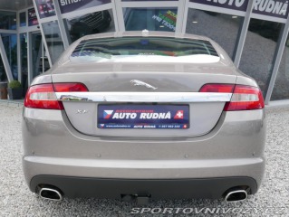 Jaguar XF 3,0D Premium Luxury REZER 2010