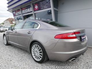 Jaguar XF 3,0D Premium Luxury REZER 2010
