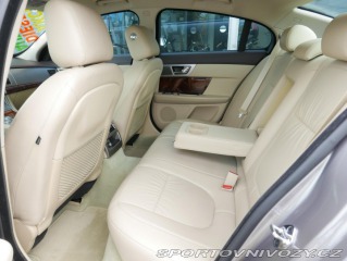 Jaguar XF 3,0D Premium Luxury REZER 2010