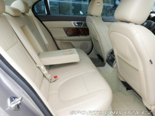 Jaguar XF 3,0D Premium Luxury REZER 2010