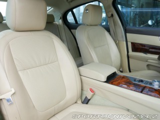 Jaguar XF 3,0D Premium Luxury REZER 2010