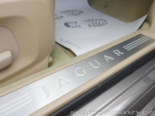 Jaguar XF 3,0D Premium Luxury REZER 2010