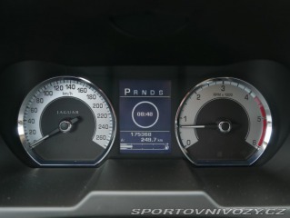 Jaguar XF 3,0D Premium Luxury REZER 2010