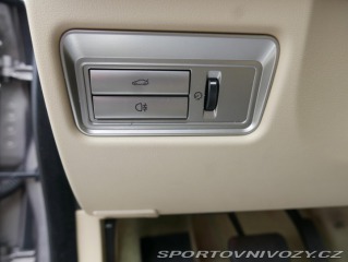 Jaguar XF 3,0D Premium Luxury REZER 2010