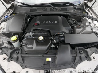 Jaguar XF 3,0D Premium Luxury REZER 2010