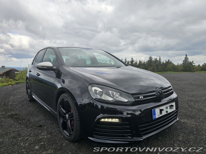 Volkswagen Golf R 2010