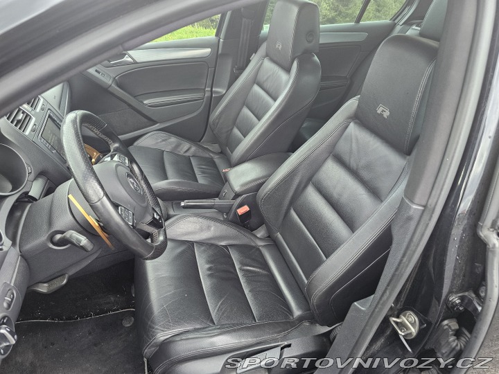 Volkswagen Golf R 2010