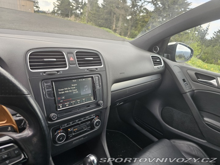 Volkswagen Golf R 2010