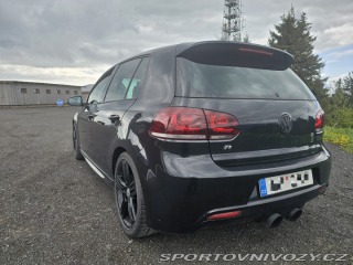 Volkswagen Golf R 2010