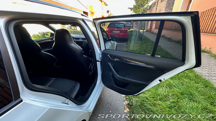 Škoda Octavia RS Combi 2.0 DSG 162 kW 2014