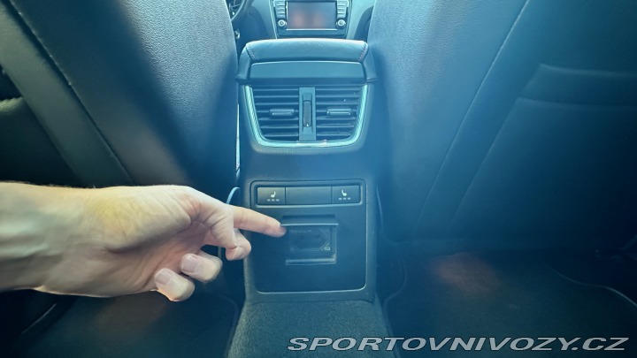 Škoda Octavia RS Combi 2.0 DSG 162 kW 2014