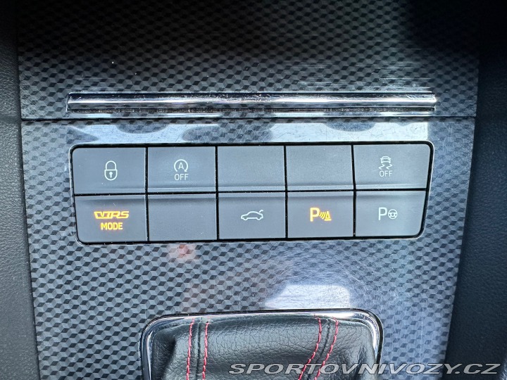 Škoda Octavia RS Combi 2.0 DSG 162 kW 2014
