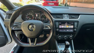 Škoda Octavia RS Combi 2.0 DSG 162 kW 2014
