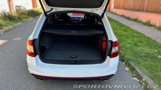 Škoda Octavia RS Combi 2.0 DSG 162 kW 2014