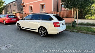 Škoda Octavia RS Combi 2.0 DSG 162 kW 2014