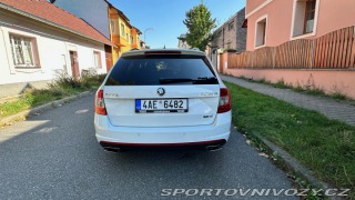 Škoda Octavia RS Combi 2.0 DSG 162 kW 2014
