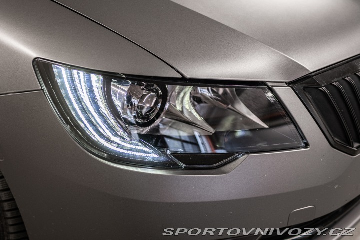 Škoda Superb 3.6 VR6 FSI 2013
