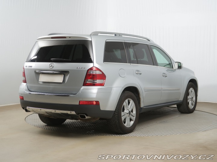Mercedes-Benz Ostatní modely GL 500 2009