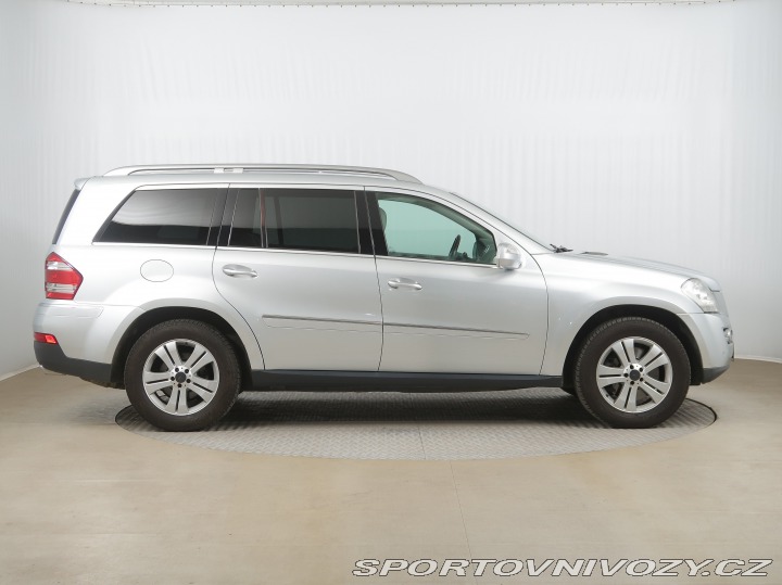 Mercedes-Benz Ostatní modely GL 500 2009