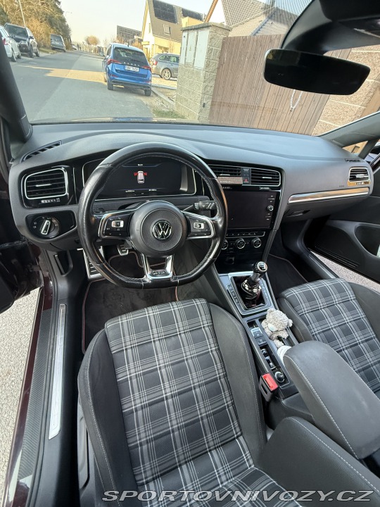 Volkswagen Golf 7 facelift 2017
