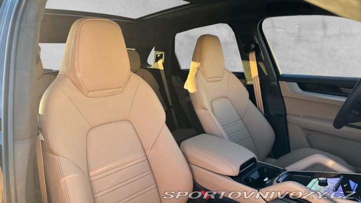 Porsche Cayenne 2025